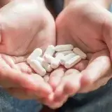 Sobredosis accidental de paracetamol deja a estudiante al borde