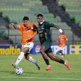 La Guaira venció 2-1 al Caracas y salió del mal momento