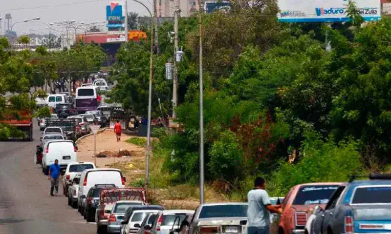 Instan a resolver escasez y mala calidad de combustibles en el Zulia