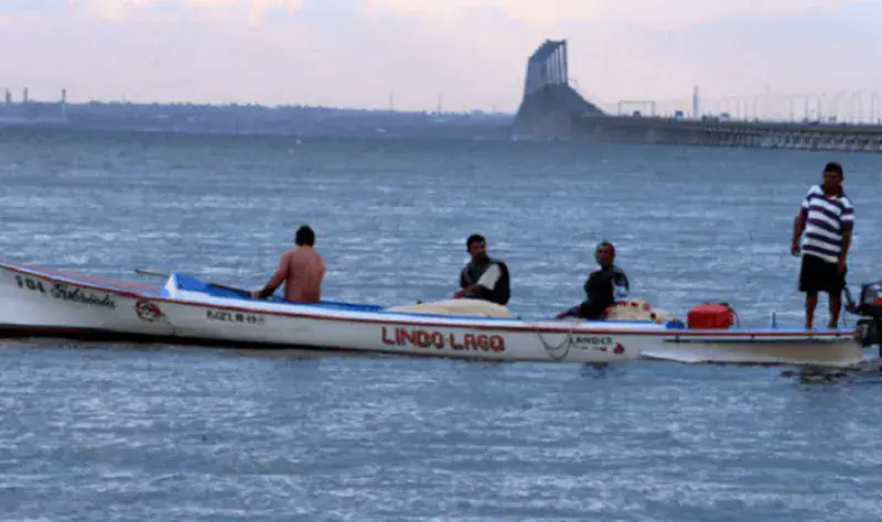 Asesinan en el Lago a dos pescadores de La Cañada