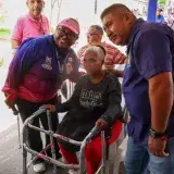 Más de 60 familias marabinas reciben ayudas en jornada social