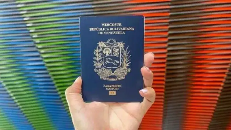 Saime reactivó atención en Plaza Caracas para entregar pasaportes retenidos