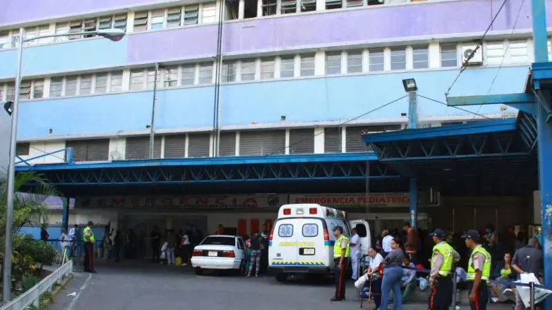 Médicos de Caracas atienden a heridos por sismos con salarios de 20 centavos al mes