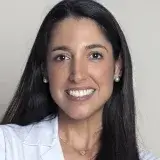 Rutina dermatológica para recuperar la piel tras la exposición solar