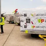 TAP Air reabre ruta a Venezuela tras terremotos, lleva 8,7 t de ayuda