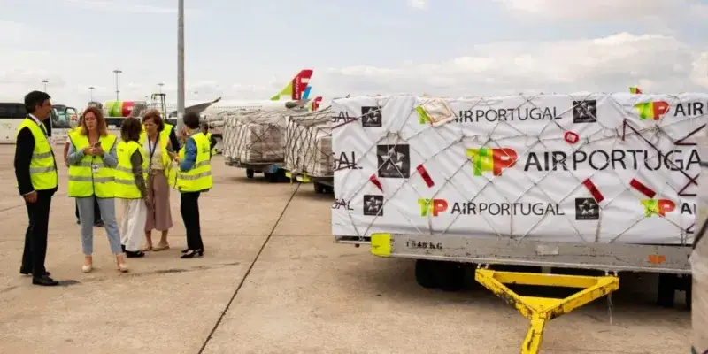 TAP Air reabre ruta a Venezuela tras terremotos, lleva 8,7 t de ayuda