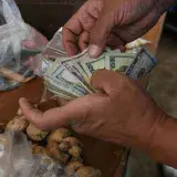 Gobierno estima que economía crezca más de 5 % este año