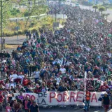López Obrador acusa a traficantes de personas de organizar caravanas migrantes