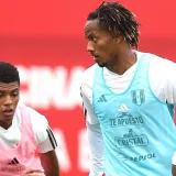 Perú dio la lista definitiva de convocados para el choque con la Vinotinto