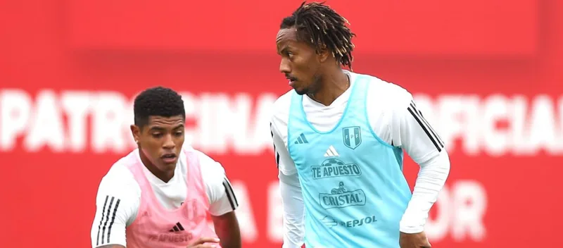 Perú dio la lista definitiva de convocados para el choque con la Vinotinto