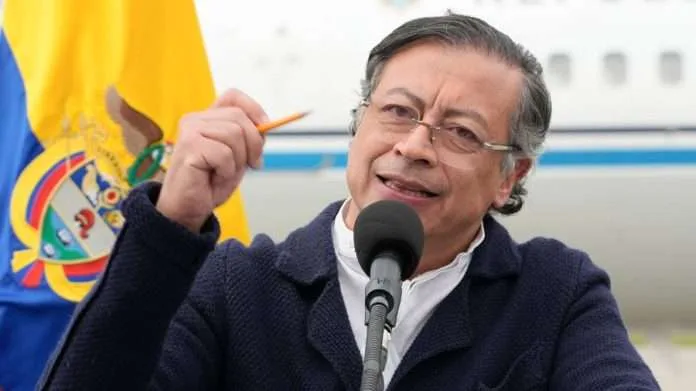 Petro convoca paro indefinido por reformas de su sucesor