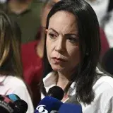 Machado habría intentado volver a Venezuela vía Curazao, según Bloomberg