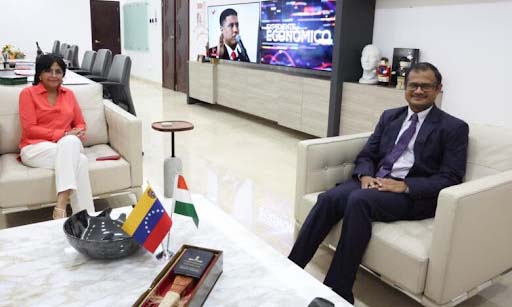 Rodríguez se reúne con embajador de India para fortalecer relaciones