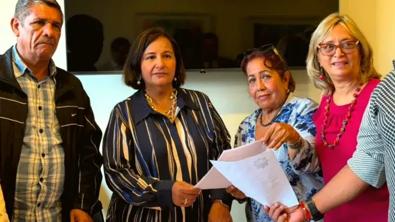 Pensionados llevaron a Figuera reclamo por ingresos y pensión