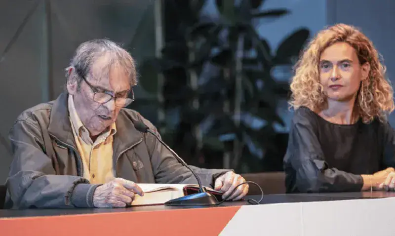 Rafael Cadenas comienza la lectura continuada del Quijote