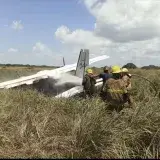 Cinco heridos tras precipitarse avioneta en Ciudad Bolívar
