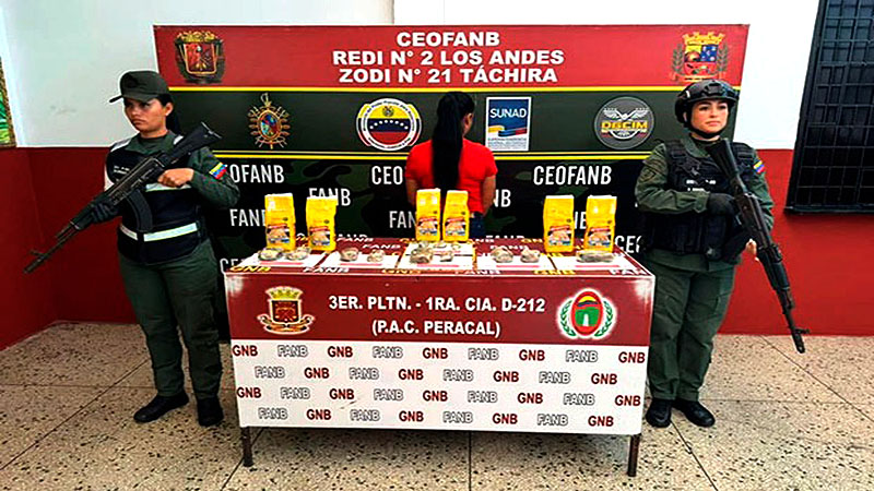 
			Iba de Colombia a Maracay con droga oculta en paquetes de harina		
