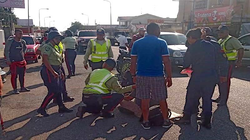 Lesionado un efectivo del DAET al perder el control de su moto en Cabimas