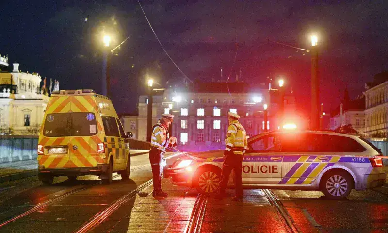 Al menos 15 muertos y 24 heridos deja tiroteo en Universidad de Praga