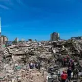 Bomberos de Caracas fijan reglas para usar ascensores