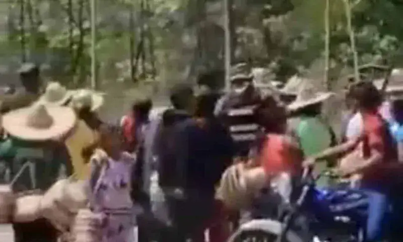Yukpas atacan a funcionarios de la GNB en la Machiques-Colón