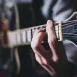 Nueva etiqueta revela si la música es creada o asistida por IA