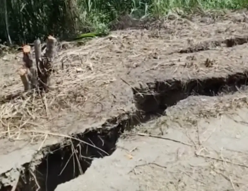 Palmarejo sigue en alerta por una grieta de más de 300 metros tras los sismos