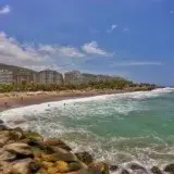 Alza desmedida de precios inmobiliarios golpea a La Guaira