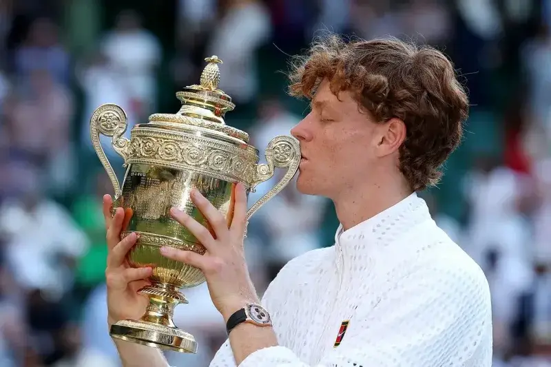 Jannik Sinner se corona bicampeón de Wimbledon tras vencer a Zverev