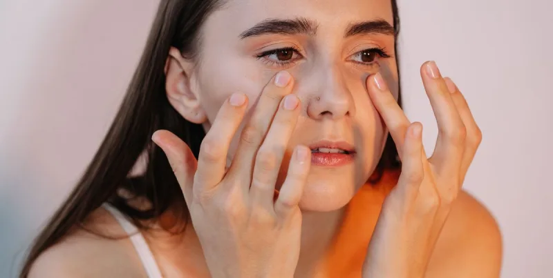 The 13 Best Caffeine Eye Creams That De-Puff in a Flash