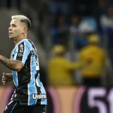 Yeferson Soteldo marcó en el triunfo de Gremio ante Fortaleza