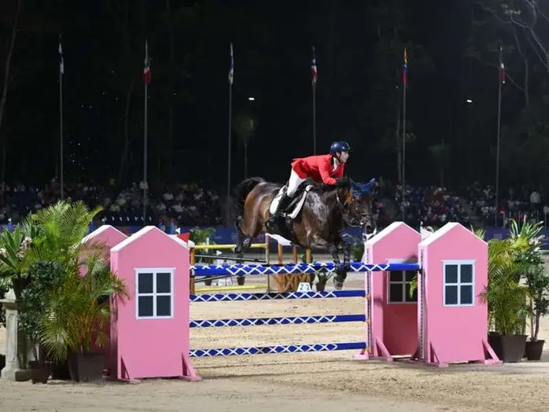 Larrazábal gana el oro en salto ecuestre de Santo Domingo