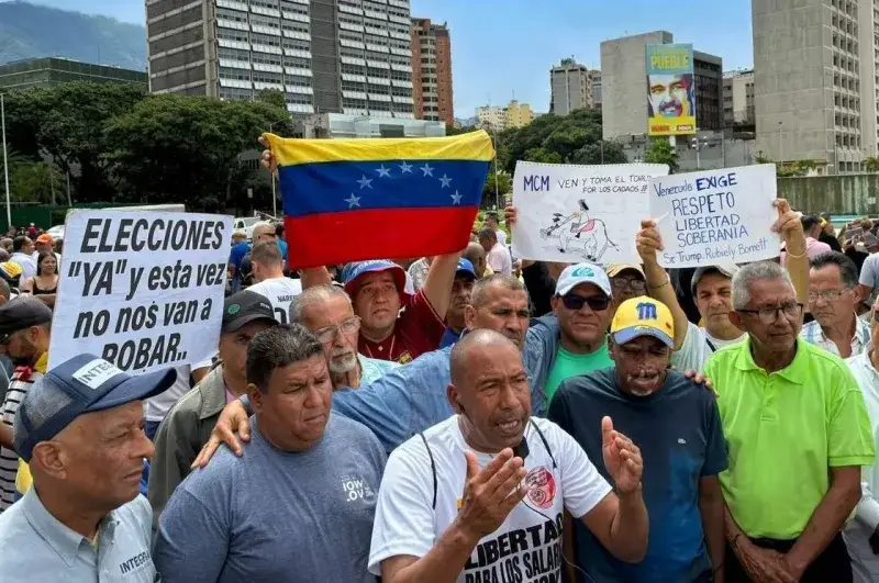 Gremios exigen la salida de Delcy Rodríguez y elecciones