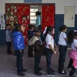 Reubicados más de 86.000 alumnos tras sismos