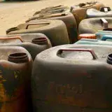 Lo privan de libertad por contrabando de 250 litros de gasolina en Barinas