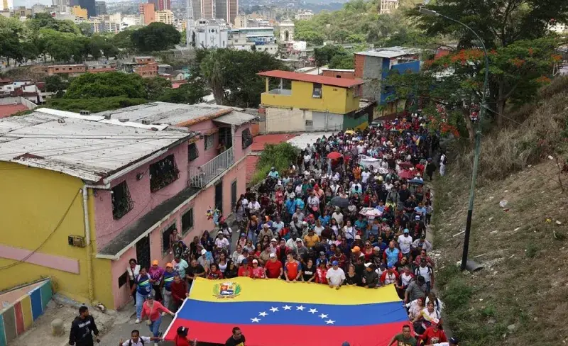 El oficialismo deja a Maduro al margen y exalta a Chávez