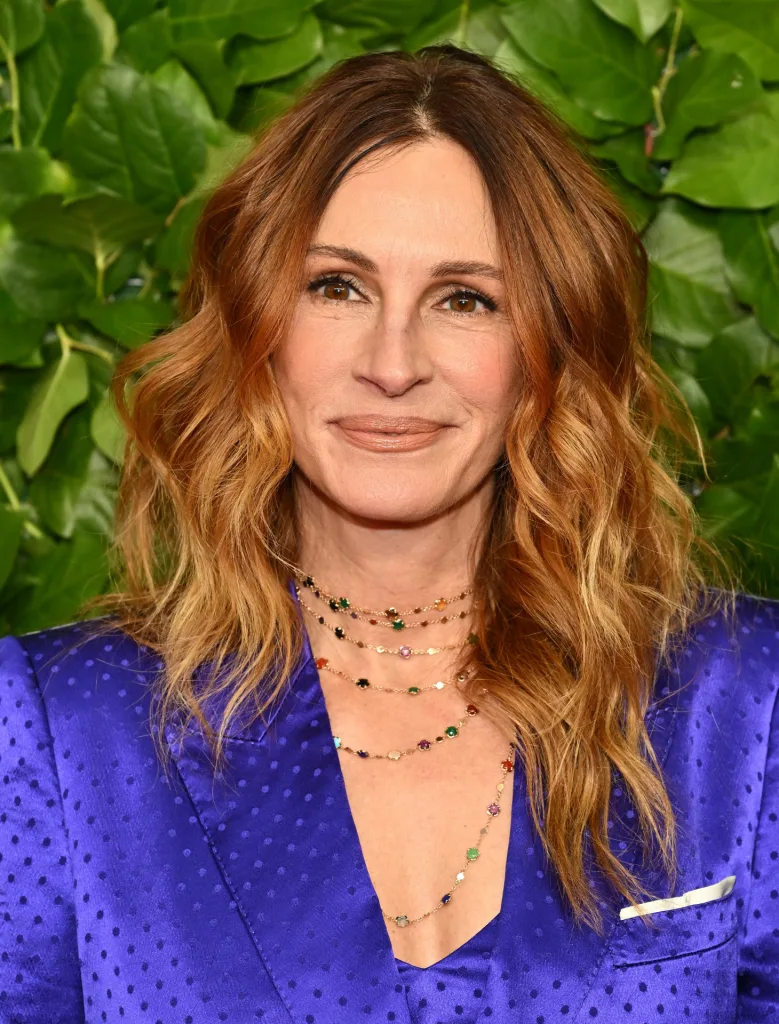 Los mejores tonos de cabello para rejuvenecer el rostro a los 50 años