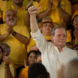 File:Juan Pablo Guanipa fist pump at the Primero Justicia event in Maracaibo, Zulia State.jpg