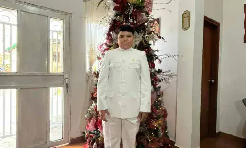 Joven con deslizamiento epifisiario de cadera necesita ayuda para cirugía