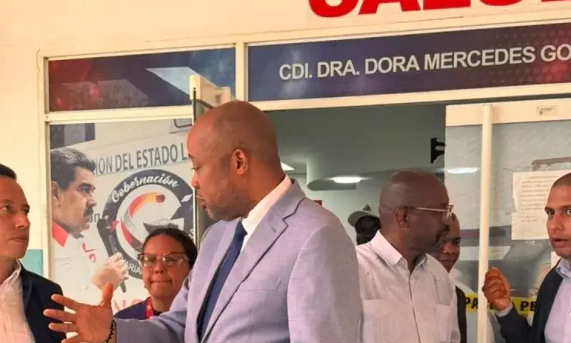 Médicos haitianos atienden víctimas en CDI de Catia La Mar tras sismos