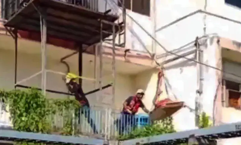 Hombre se lanza del tercer piso del Hospital de Cabimas 
