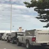 Vehículos fúnebres hacen fila en La Guaira mientras sigue el traslado de víctimas del sismo