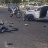 Accidente entre moto y vehículo deja a un policía herido en San Francisco