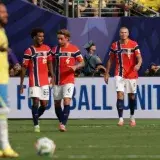 Haaland hunde a Brasil y lleva a Noruega a cuartos
