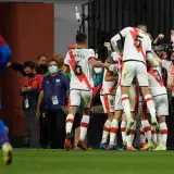 Iraola le toma la medida al Barcelona