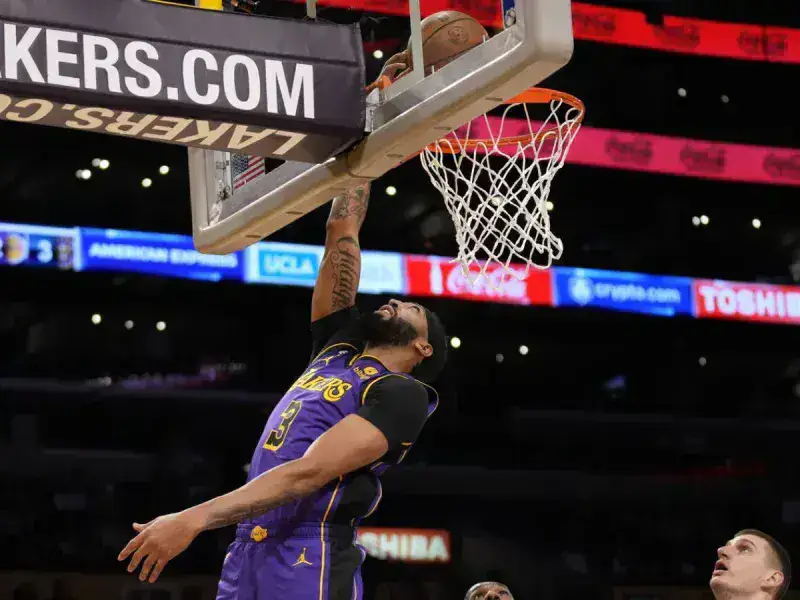 Lakers tienen la mira puesta en los playoffs