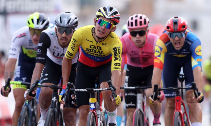 Venezolano Orluis Aular no continuará en la Vuelta a España