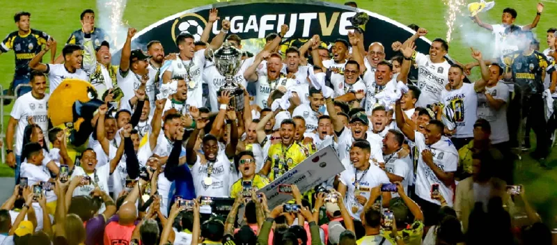 Deportivo Táchira consiguió la décima estrella