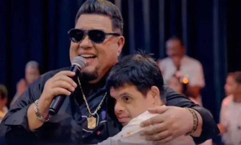 Neguito Borjas presenta Ángeles de Dios