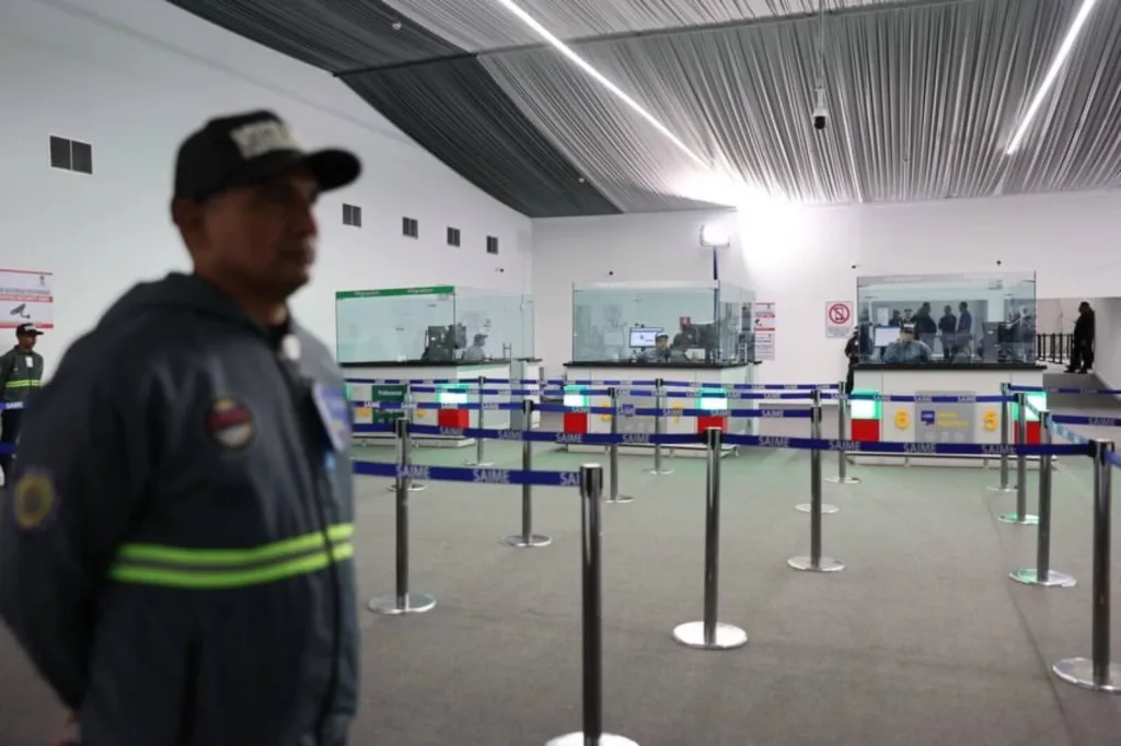 Aeropuerto de Maiquetía reanuda vuelos tras cierre por sismos
